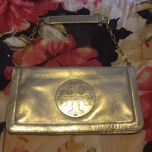 Tory Burch pebbles metallic gold logo clutch